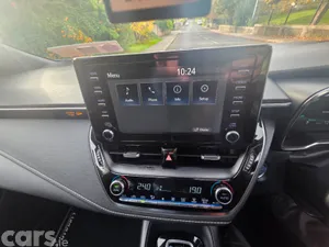 Toyota Corolla Hatchback, Petrol Hybrid, 2021, White