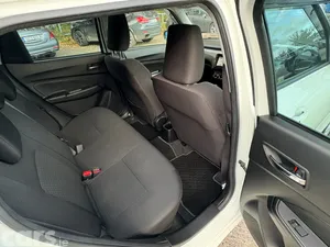 Suzuki Swift Hatchback, Petrol Hybrid, 2018, White