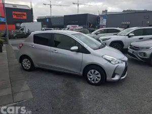 Toyota Vitz Hatchback, Petrol, 2018, Silver