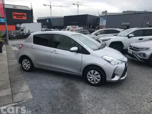 Toyota Vitz Hatchback, Petrol, 2018, Silver
