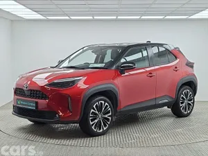 Toyota Yaris Cross Hatchback, Petrol Hybrid, 2021, Red