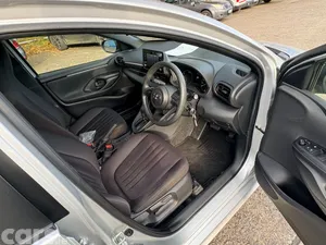 Toyota Yaris Hatchback, Petrol Hybrid, 2021, Silver