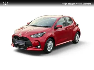Toyota Yaris Hatchback, Petrol Hybrid, 2026, Red