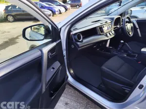 Toyota RAV4 SUV, Diesel, 2014, Silver