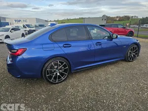 BMW 3-Series Saloon, Petrol Hybrid, 2022, Blue