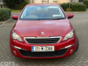 Peugeot 308 Hatchback, Petrol, 2017, Red