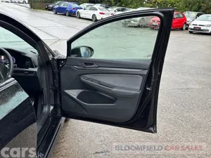 Volkswagen Golf Hatchback, Petrol Hybrid, 2021, Black