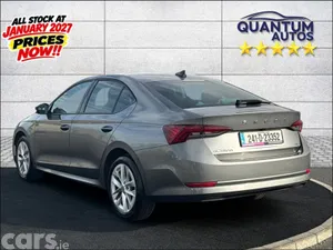 Skoda Octavia Hatchback, Petrol Hybrid, 2024, Grey