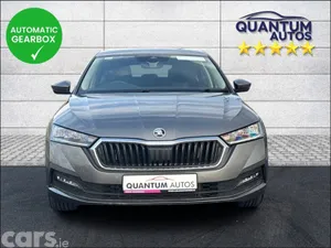 Skoda Octavia Hatchback, Petrol Hybrid, 2024, Grey