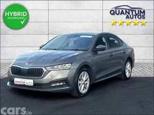 Skoda Octavia Hatchback, Petrol Hybrid, 2024, Grey