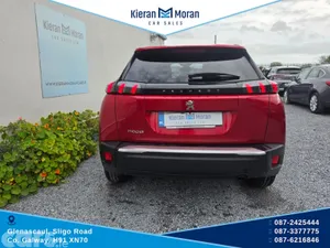 Peugeot 2008 MPV, Petrol, 2023, Red