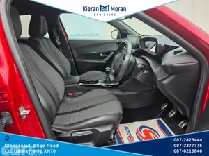 Peugeot 2008 MPV, Petrol, 2023, Red