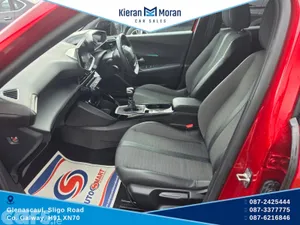 Peugeot 2008 MPV, Petrol, 2023, Red