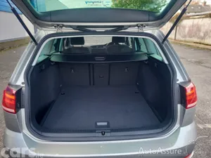 Volkswagen Golf Estate, Petrol, 2019, Gold