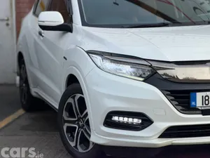 Honda Vezel Estate, Petrol Hybrid, 2018, White