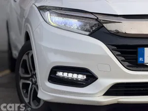 Honda Vezel Estate, Petrol Hybrid, 2018, White