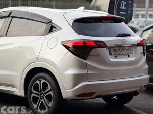 Honda Vezel Estate, Petrol Hybrid, 2018, White