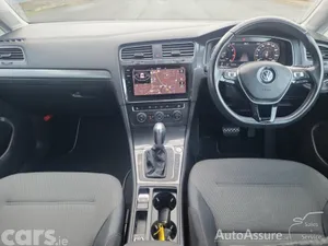 Volkswagen Golf Estate, Petrol, 2019, Gold