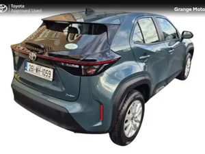 Toyota Yaris Cross Hatchback, Petrol Hybrid, 2026, Green