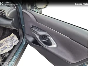 Toyota Yaris Cross Hatchback, Petrol Hybrid, 2026, Green