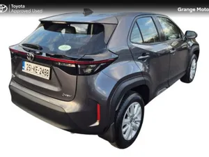Toyota Yaris Cross Hatchback, Petrol Hybrid, 2025, Grey