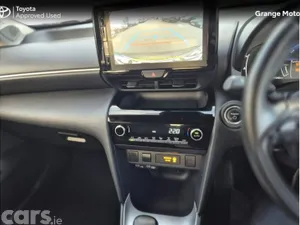 Toyota Yaris Cross Hatchback, Petrol Hybrid, 2025, Grey