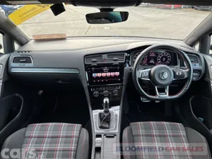 Volkswagen Golf Hatchback, Petrol, 2018, Black