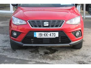 SEAT Arona Hatchback, Petrol, 2019, Red