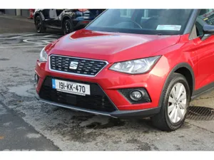 SEAT Arona Hatchback, Petrol, 2019, Red