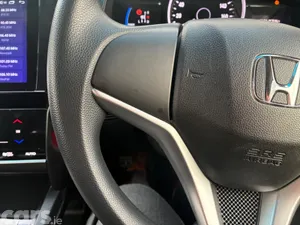 Honda Shuttle Estate, Petrol Hybrid, 2021, Silver