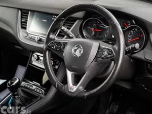 Vauxhall Grandland X Hatchback, Petrol, 2018, Black