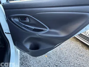 Toyota Yaris Hatchback, Petrol Hybrid, 2022, White