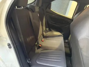 Toyota Yaris Hatchback, Petrol Hybrid, 2023, White