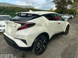 Toyota C-HR SUV, Petrol Hybrid, 2017, White