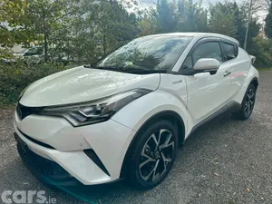 Toyota C-HR SUV, Petrol Hybrid, 2017, White