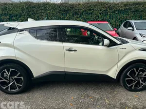 Toyota C-HR SUV, Petrol Hybrid, 2017, White