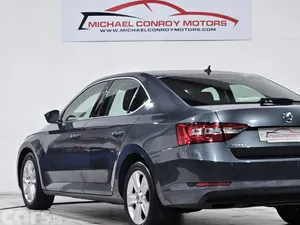 Skoda Superb Hatchback, Diesel, 2018, Grey