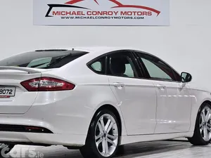 Ford Mondeo Hatchback, Diesel, 2017, White