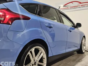 Ford Focus Hatchback, Petrol, 2016, Blue