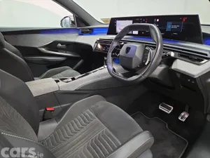 Peugeot 5008 SUV, Electric, 2025, Grey