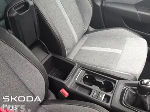 Skoda Octavia Saloon, Diesel, 2026, White