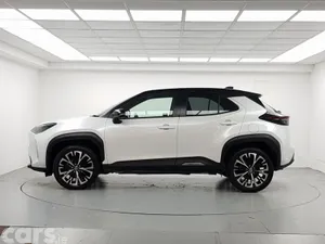 Toyota Yaris Cross SUV, Petrol Hybrid, 2024, White