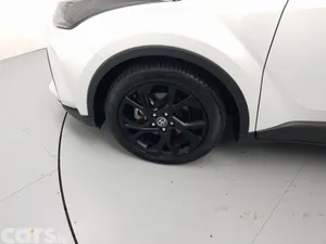 Toyota C-HR SUV, Petrol Hybrid, 2020, White
