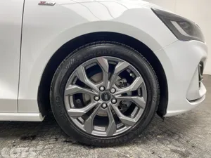 Ford Focus Hatchback, Petrol, 2024, White