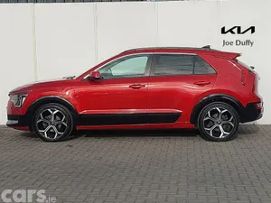 Kia Niro SUV, Petrol Plug-in Hybrid, 2023, Red