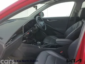 Kia Niro SUV, Petrol Plug-in Hybrid, 2023, Red