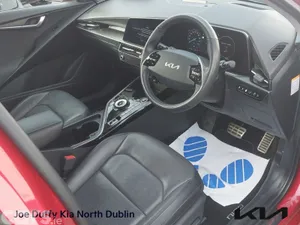 Kia Niro SUV, Petrol Plug-in Hybrid, 2023, Red