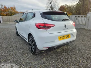 Renault Clio Hatchback, Petrol, 2022, White