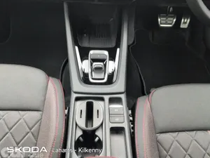 Skoda Octavia Saloon, Petrol, 2027, Grey