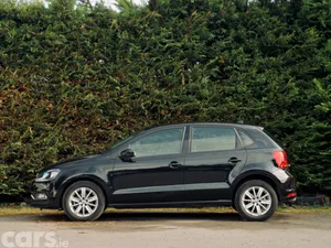 Volkswagen Polo Hatchback, Petrol, 2015, Black